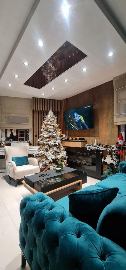 Design Apartment Platinium Spa Lux 5 Star "Havana" Completely Private Wellness & Spa Free Included Sauna & Jacuzzi & Salt Wall & Fire Place & 3D Ceilings & Business Wifi & Netflix & Keyless Code Entry & Full Smart App & Secure 2 Parking Place Чуприя Экстерьер фото