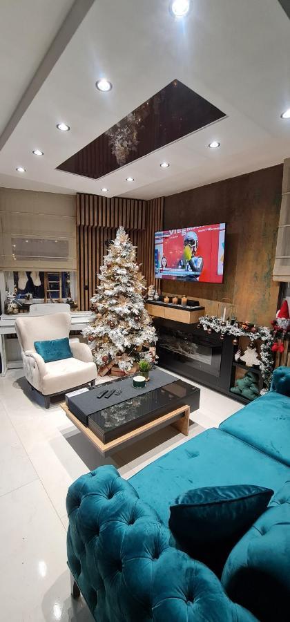 Design Apartment Platinium Spa Lux 5 Star "Havana" Completely Private Wellness & Spa Free Included Sauna & Jacuzzi & Salt Wall & Fire Place & 3D Ceilings & Business Wifi & Netflix & Keyless Code Entry & Full Smart App & Secure 2 Parking Place Чуприя Экстерьер фото