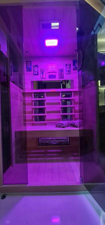 Design Apartment Platinium Spa Lux 5 Star "Havana" Completely Private Wellness & Spa Free Included Sauna & Jacuzzi & Salt Wall & Fire Place & 3D Ceilings & Business Wifi & Netflix & Keyless Code Entry & Full Smart App & Secure 2 Parking Place Чуприя Экстерьер фото