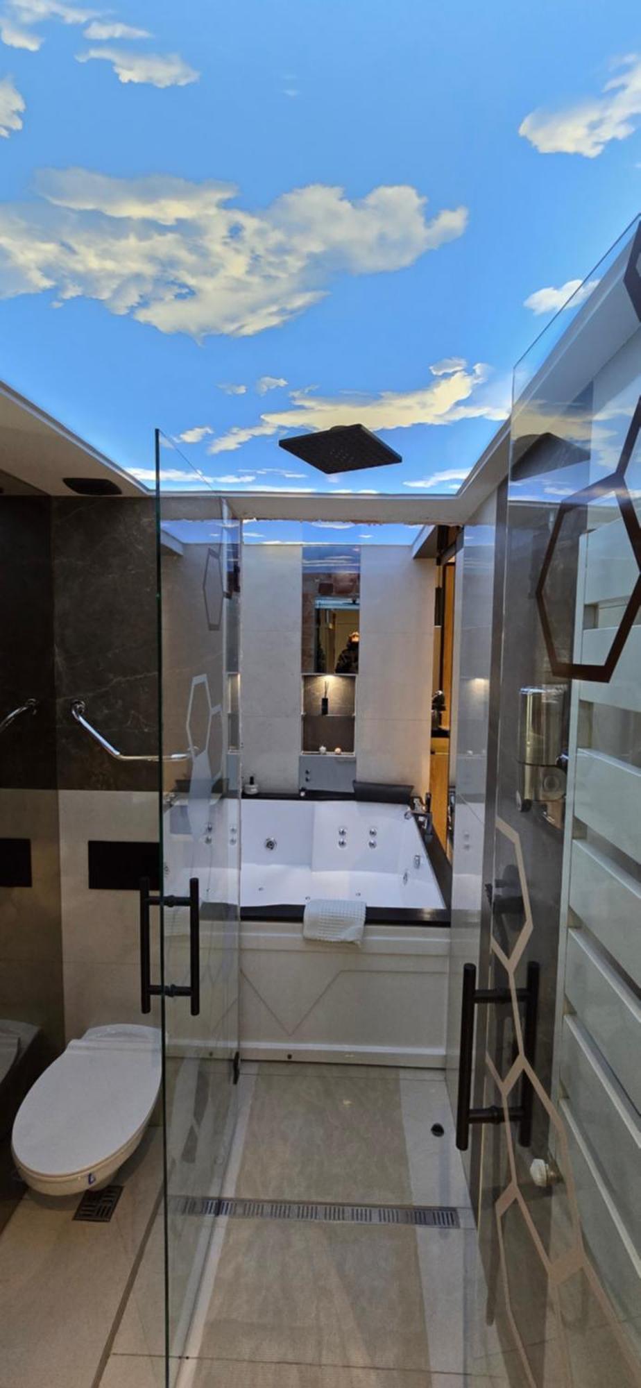 Design Apartment Platinium Spa Lux 5 Star "Havana" Completely Private Wellness & Spa Free Included Sauna & Jacuzzi & Salt Wall & Fire Place & 3D Ceilings & Business Wifi & Netflix & Keyless Code Entry & Full Smart App & Secure 2 Parking Place Чуприя Экстерьер фото